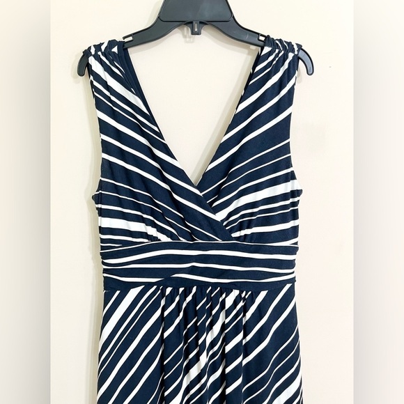 ANN TAYLOR Women’s V Neck Blue White Stripe Sleeveless Maxi Knit Dress Size XS - Picture 6 of 12